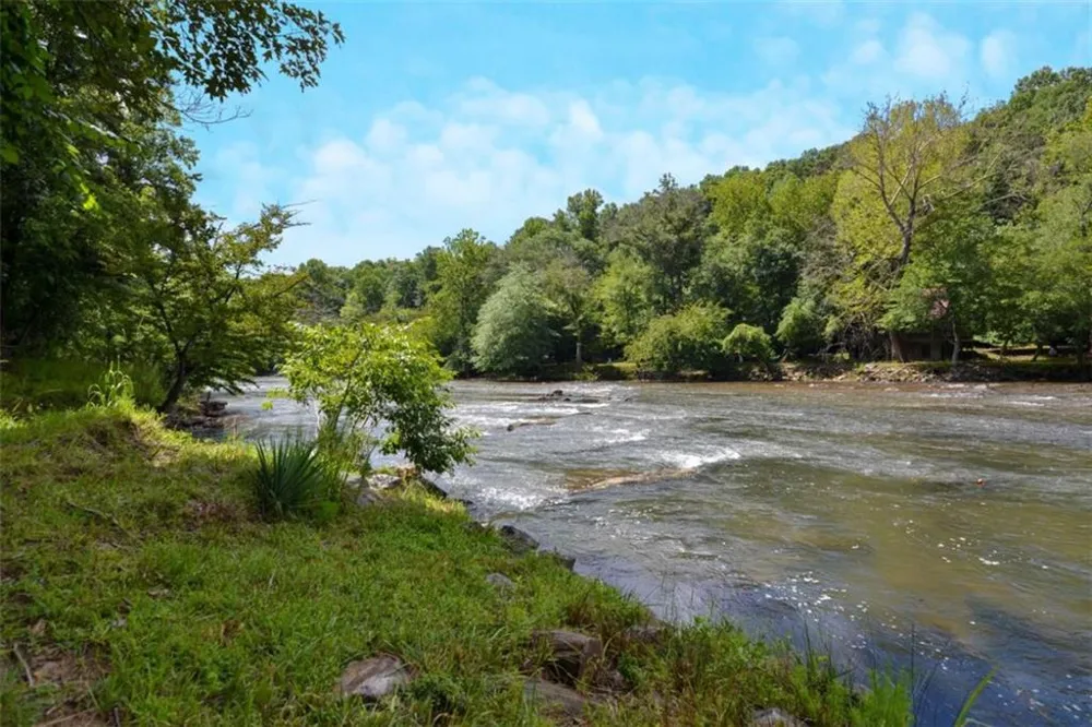 235 Parnell Drive Ellijay, GA 30540