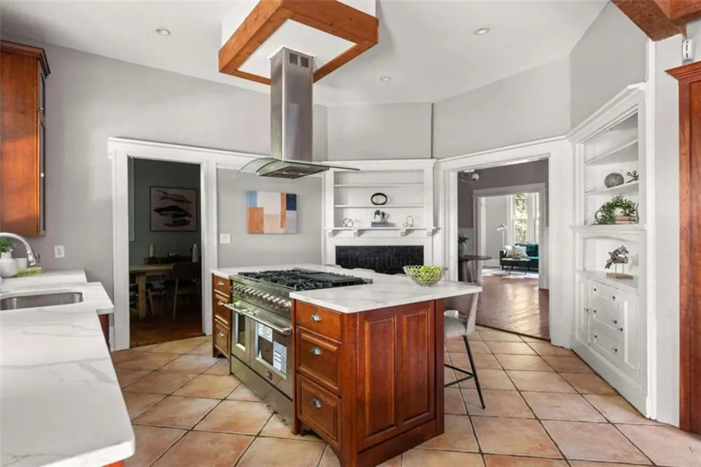 692 Myrtle Street Atlanta, GA 30308
