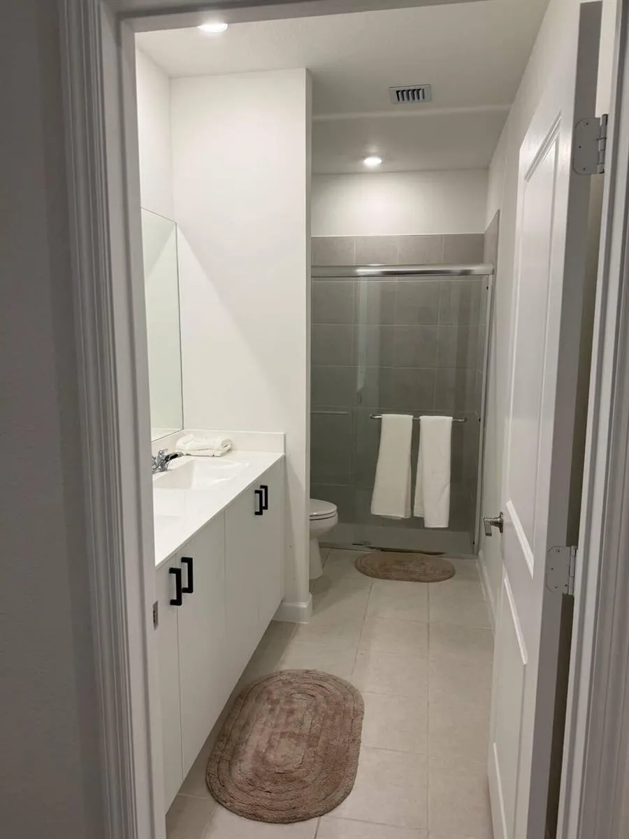 2402 SE 30th Street Homestead, FL 33033
