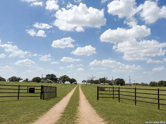 205 Western Ave Leming, TX 78050