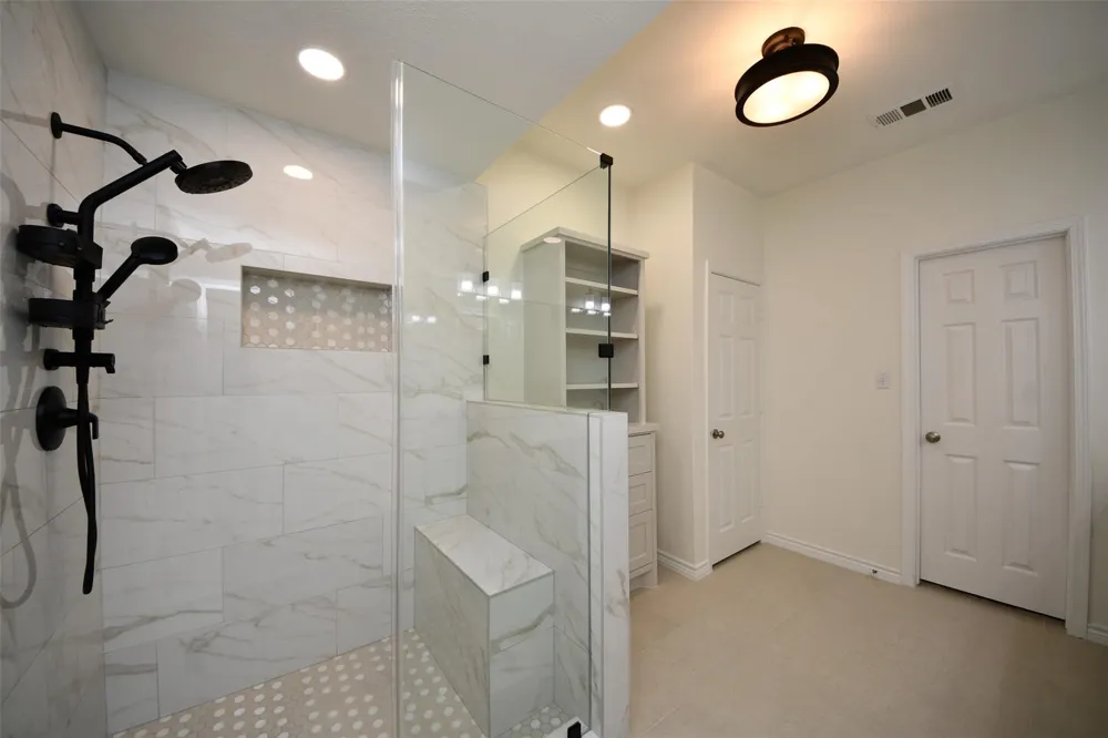 10207 Thornleaf Lane Houston, TX 77070