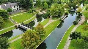 10207 Thornleaf Lane Houston, TX 77070