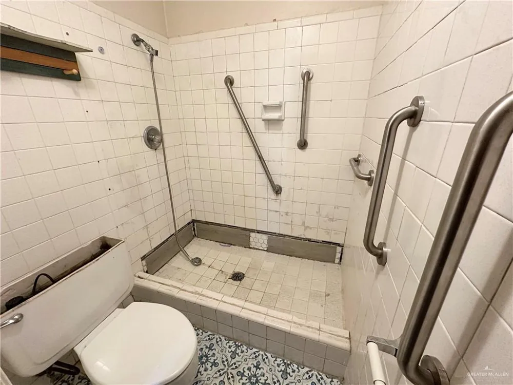 706 Clifford Drive Weslaco, TX 78596