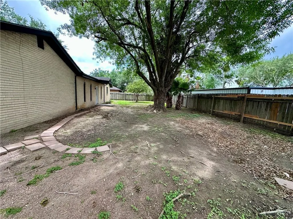 706 Clifford Drive Weslaco, TX 78596