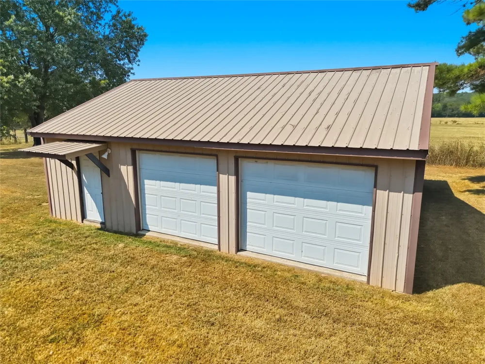 469833 E 740 ROAD Stilwell, OK 74960