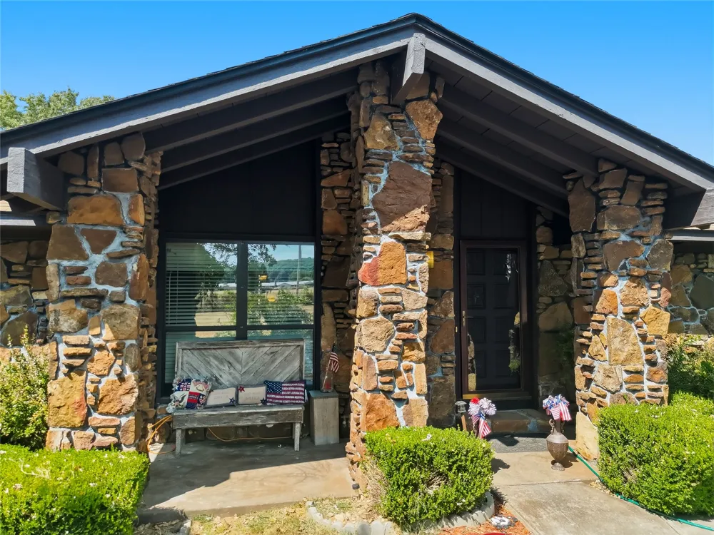 469833 E 740 ROAD Stilwell, OK 74960