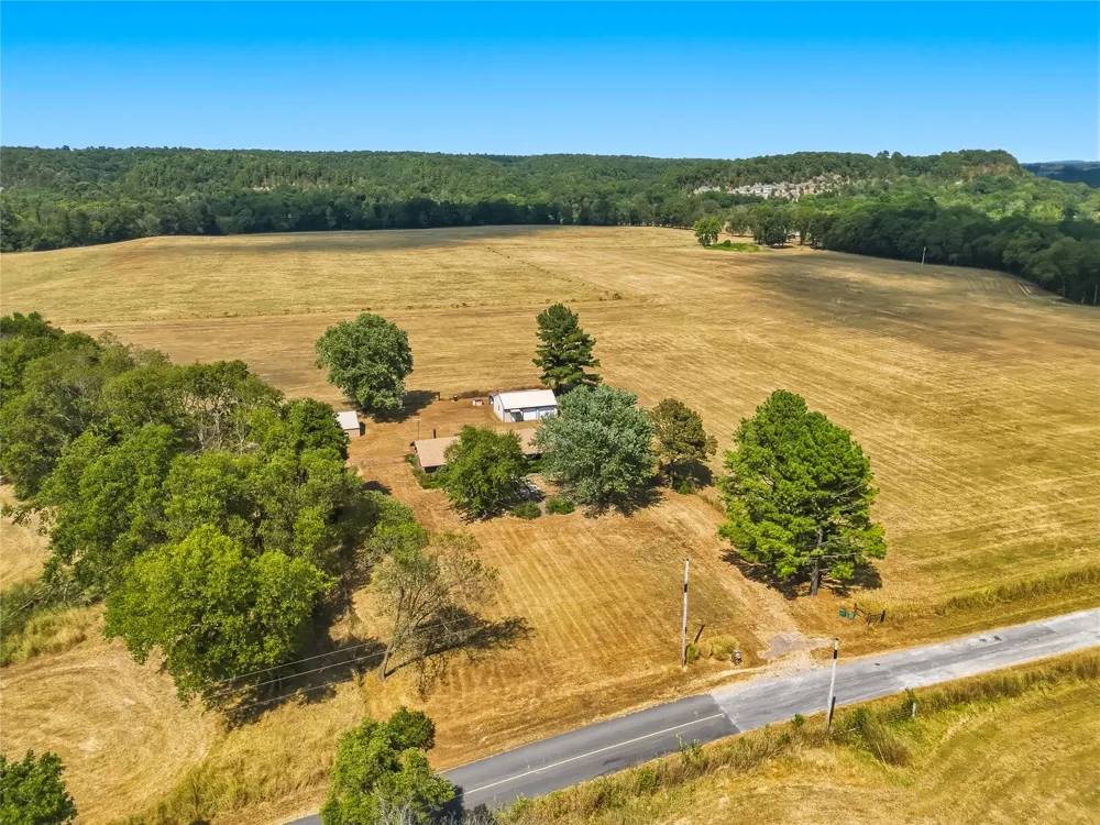 469833 E 740 ROAD Stilwell, OK 74960