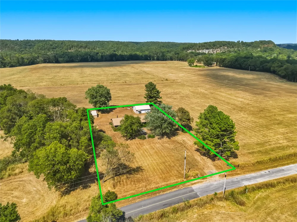 469833 E 740 ROAD Stilwell, OK 74960