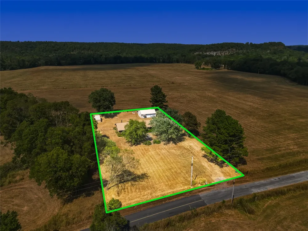 469833 E 740 ROAD Stilwell, OK 74960