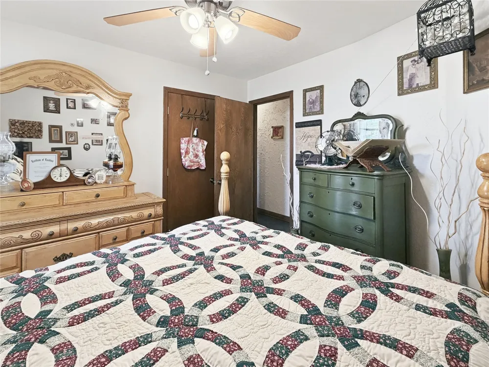 469833 E 740 ROAD Stilwell, OK 74960