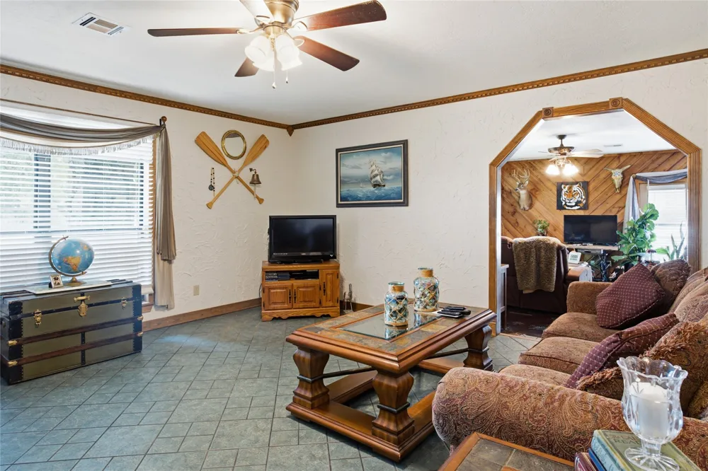 469833 E 740 ROAD Stilwell, OK 74960