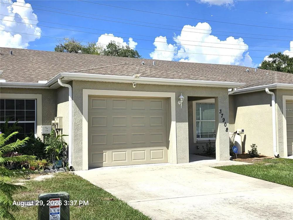37908 PRAIRIE ROSE LOOP Zephyrhills, FL 33542