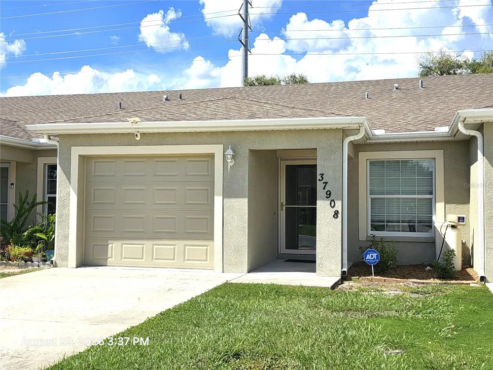 37908 PRAIRIE ROSE LOOP Zephyrhills, FL 33542