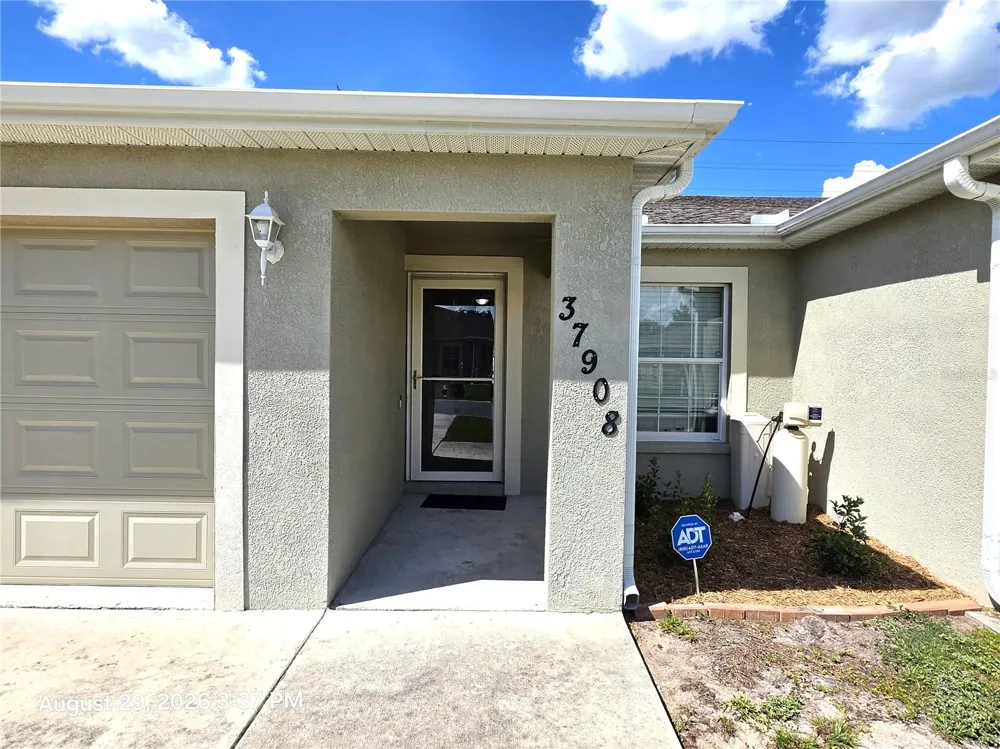 37908 PRAIRIE ROSE LOOP Zephyrhills, FL 33542