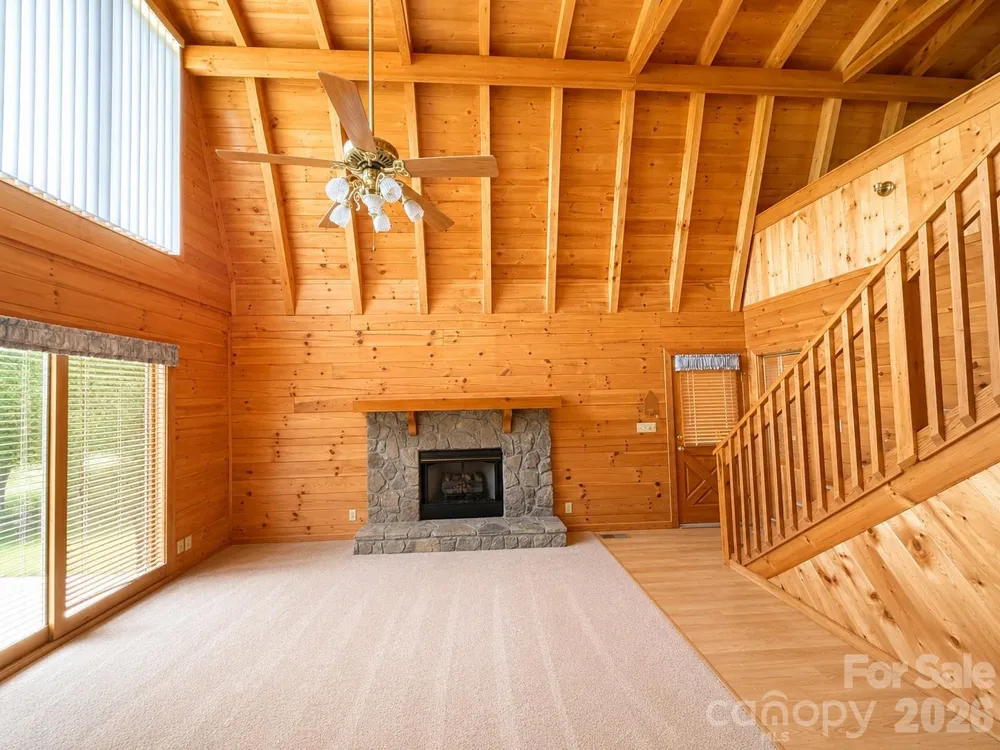 124 Woodard Lane Hayesville, NC 28904