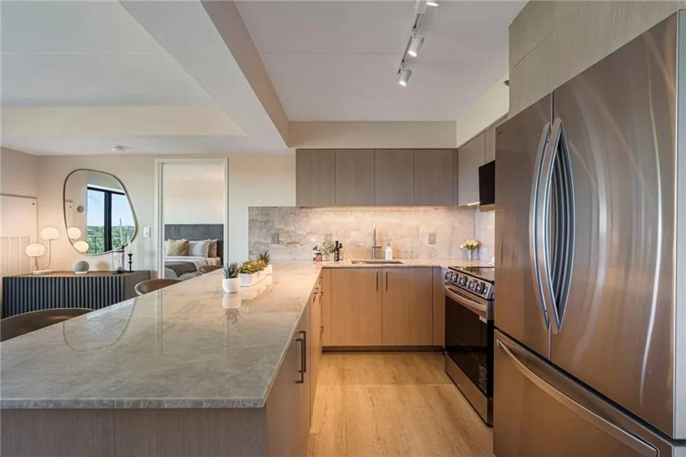 2460 Peachtree Road #913 Atlanta, GA 30305