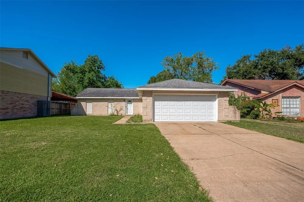 7615 Wovenwood Lane Houston, TX 77041