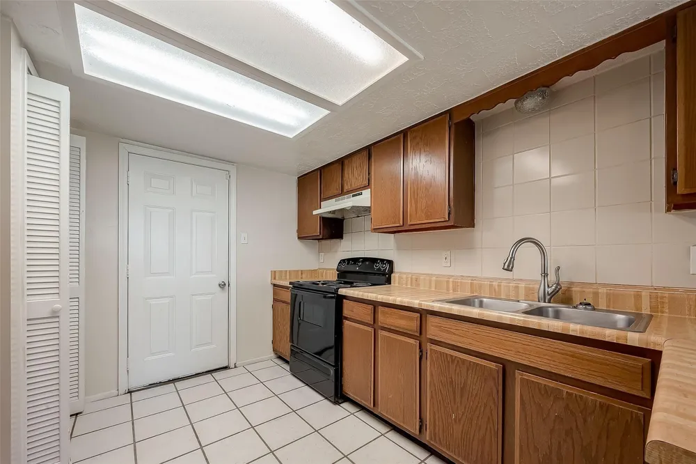 7615 Wovenwood Lane Houston, TX 77041