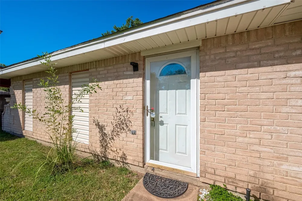 7615 Wovenwood Lane Houston, TX 77041
