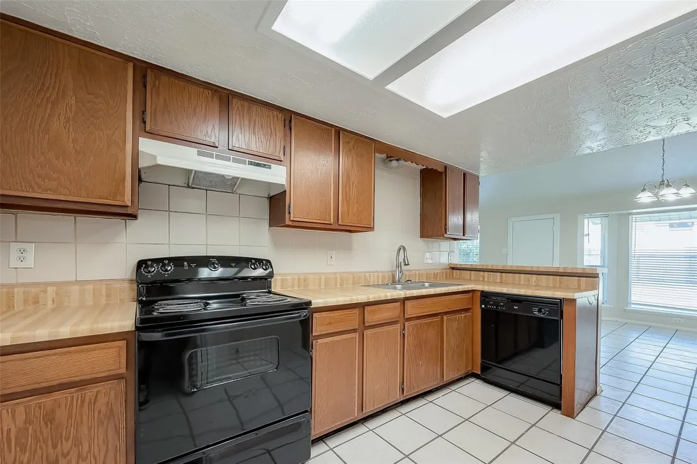 7615 Wovenwood Lane Houston, TX 77041