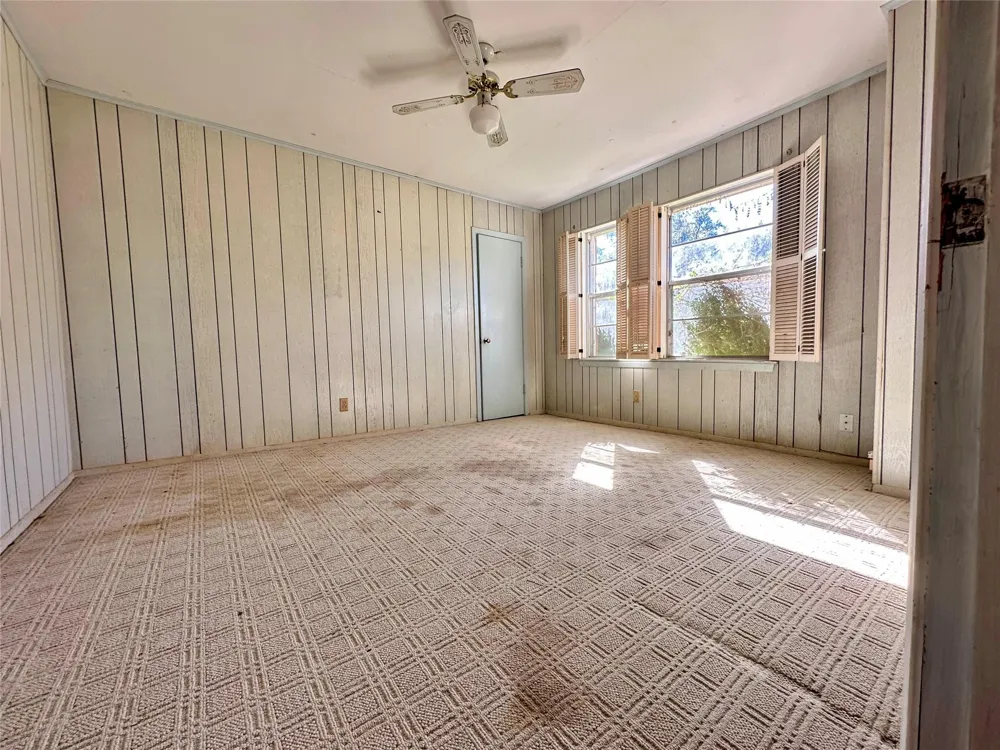 300 Holly Drive Baytown, TX 77520