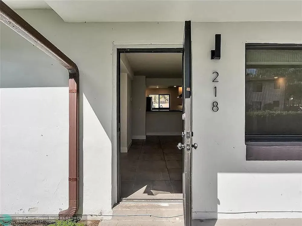 200 NW 25TH STREET #1-8 Wilton Manors, FL 33311