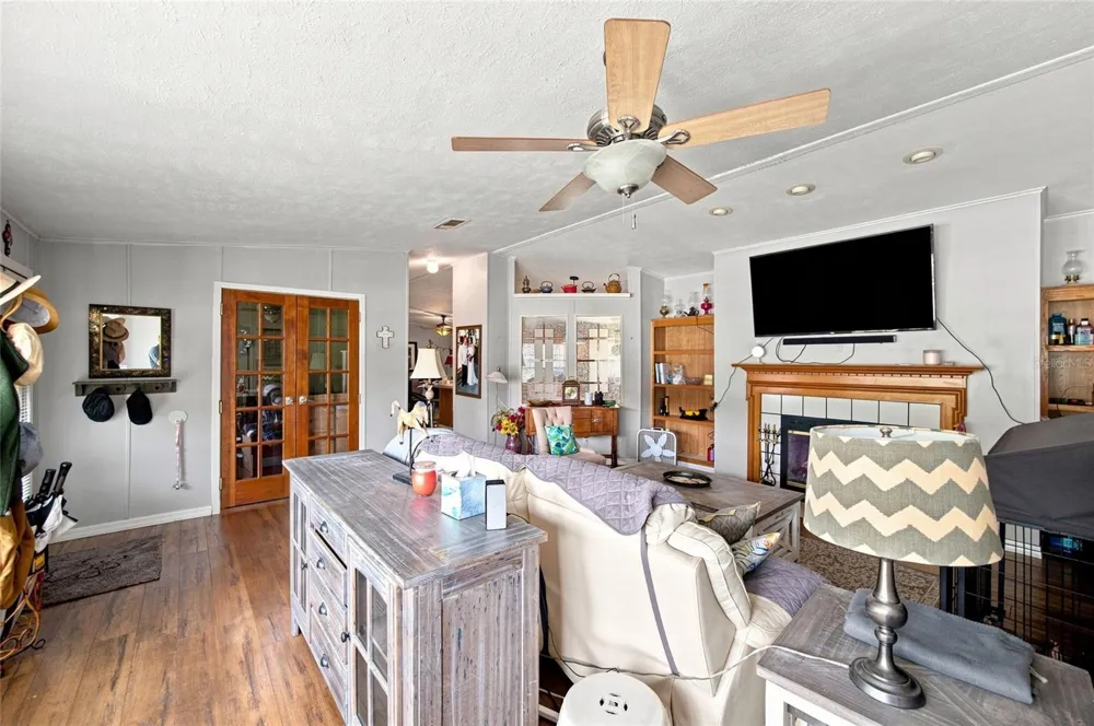 12818 HAWK HILL DRIVE Thonotosassa, FL 33592
