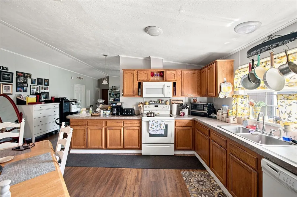 12818 HAWK HILL DRIVE Thonotosassa, FL 33592