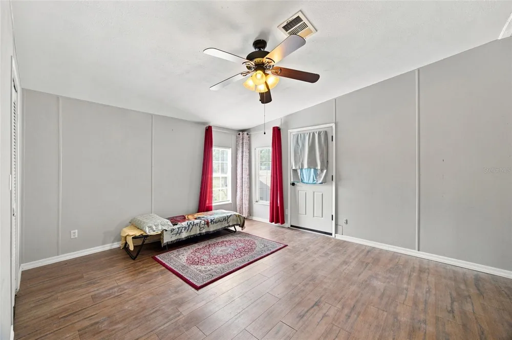 12818 HAWK HILL DRIVE Thonotosassa, FL 33592