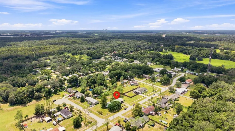 12818 HAWK HILL DRIVE Thonotosassa, FL 33592