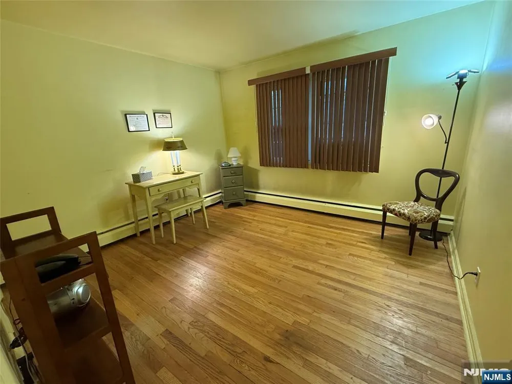 76 Linwood Avenue Midland Park, NJ 07432