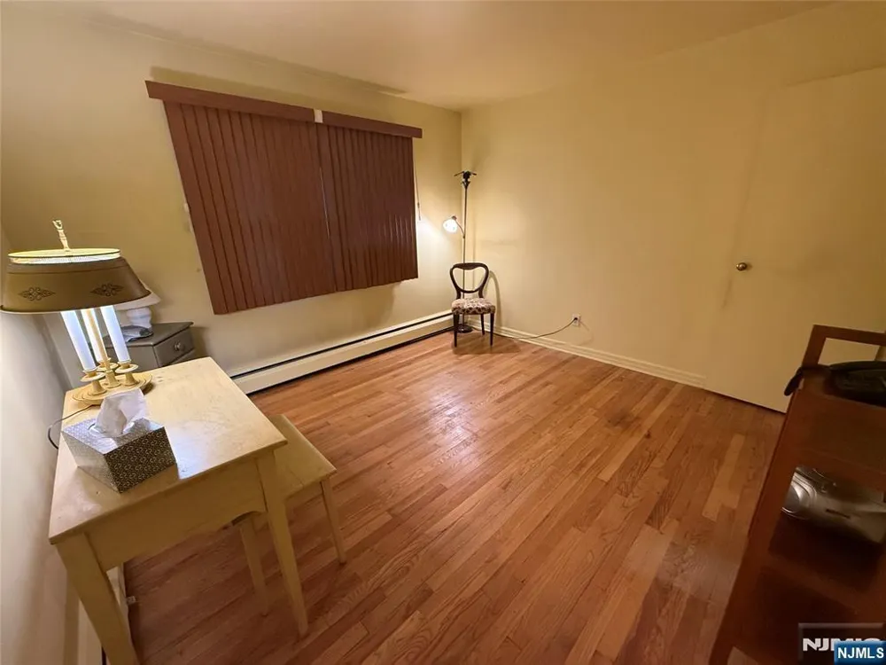 76 Linwood Avenue Midland Park, NJ 07432
