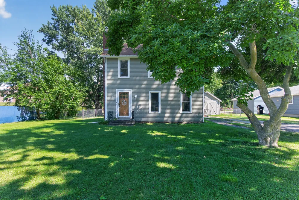 127 Broad Street Brooklyn, MI 49230