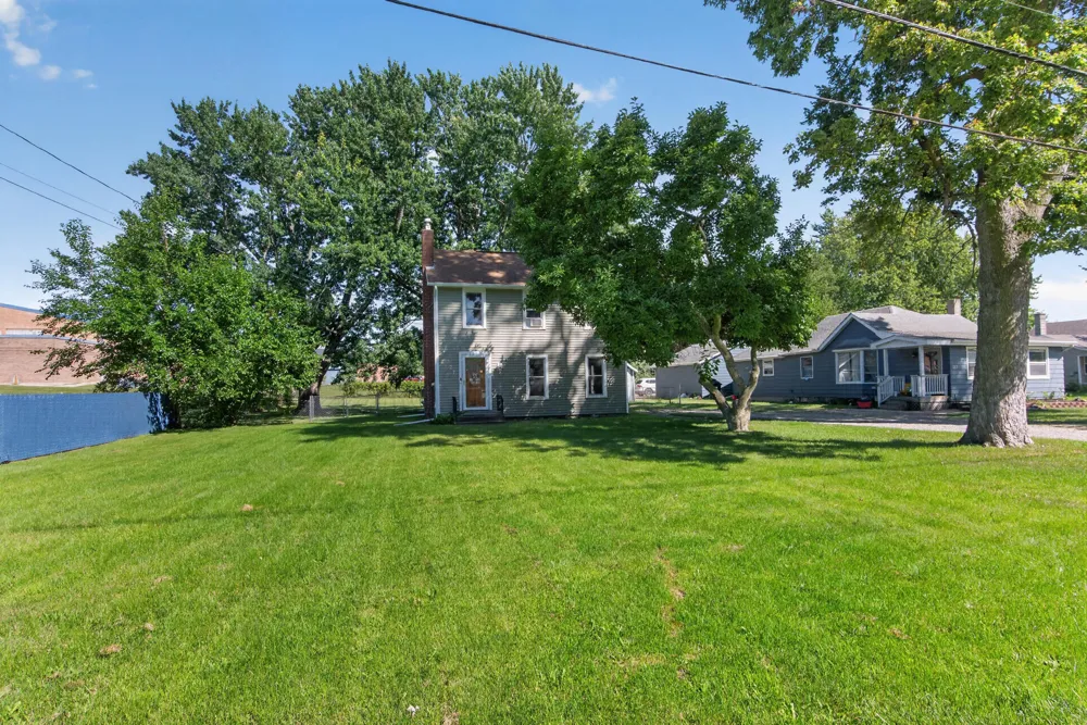127 Broad Street Brooklyn, MI 49230