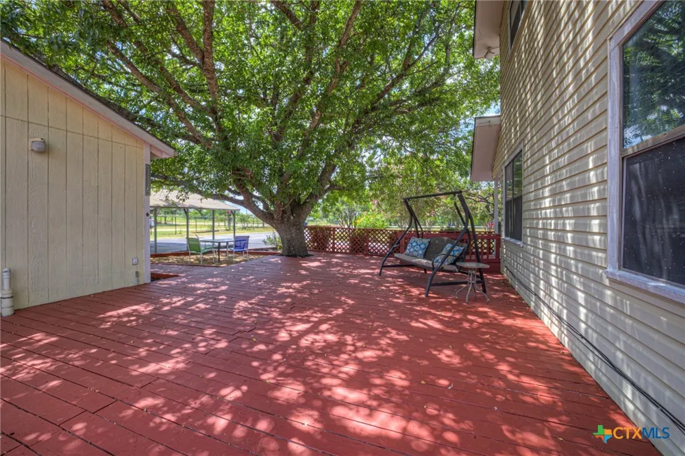 580 E Zipp Road New Braunfels, TX 78130