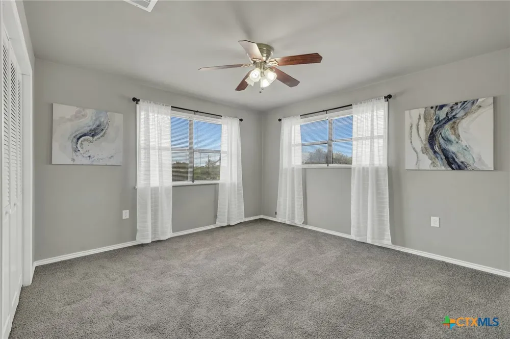 580 E Zipp Road New Braunfels, TX 78130