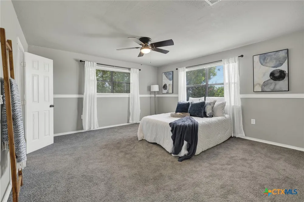 580 E Zipp Road New Braunfels, TX 78130