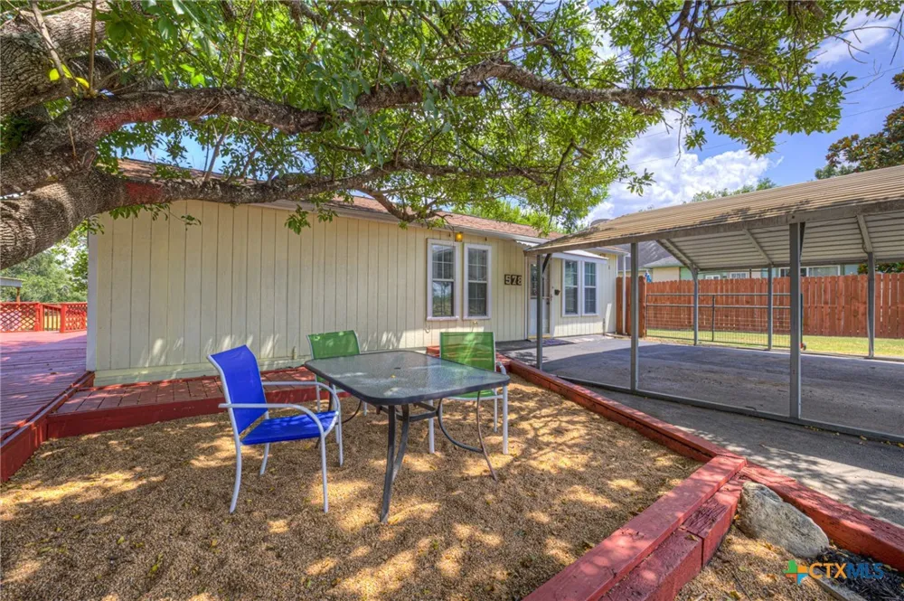 580 E Zipp Road New Braunfels, TX 78130