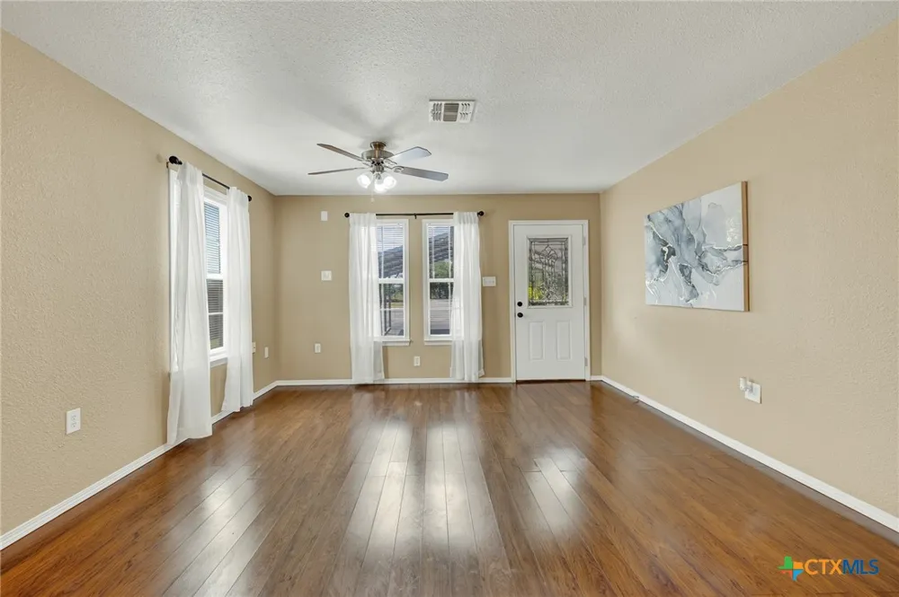 580 E Zipp Road New Braunfels, TX 78130