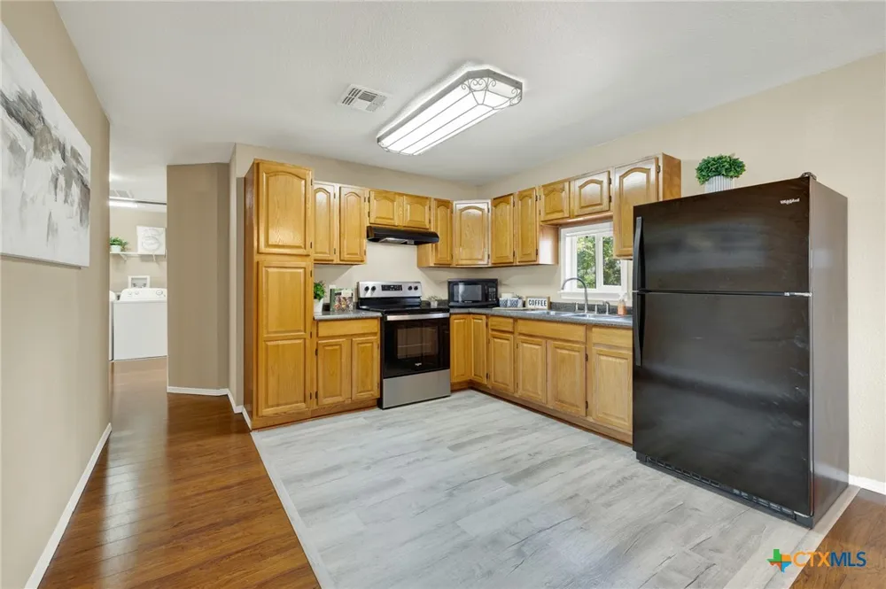 580 E Zipp Road New Braunfels, TX 78130