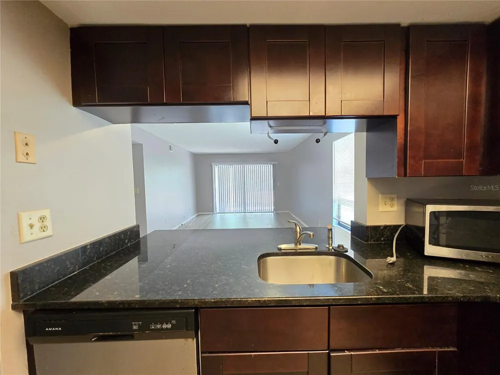 7838 NIAGARA AVENUE #305 Tampa, FL 33617