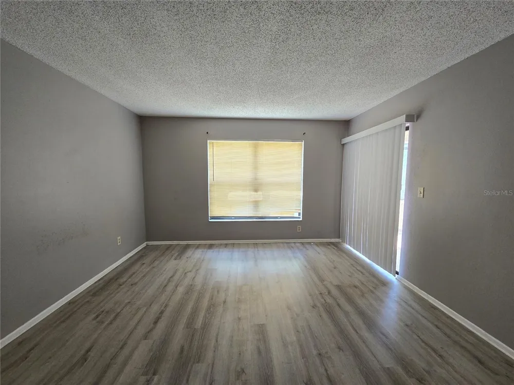 7838 NIAGARA AVENUE #305 Tampa, FL 33617