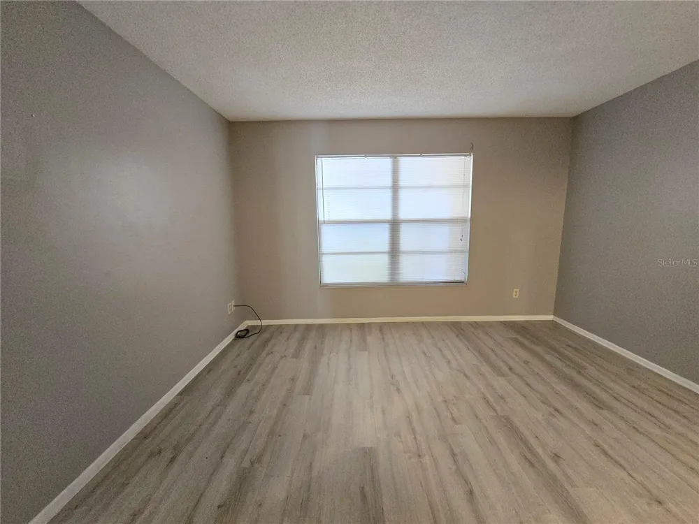 7838 NIAGARA AVENUE #305 Tampa, FL 33617