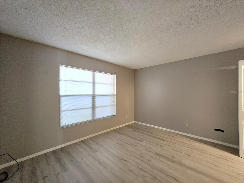 7838 NIAGARA AVENUE #305 Tampa, FL 33617