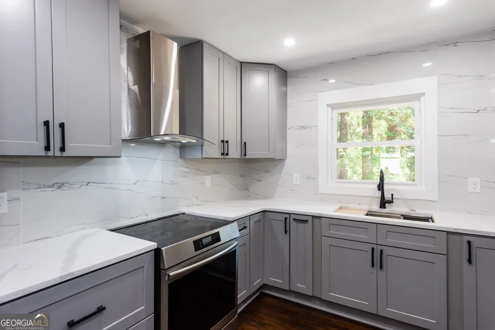 1827 North AVE NW Atlanta, GA 30318