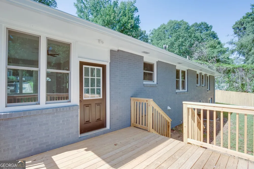 1827 North AVE NW Atlanta, GA 30318