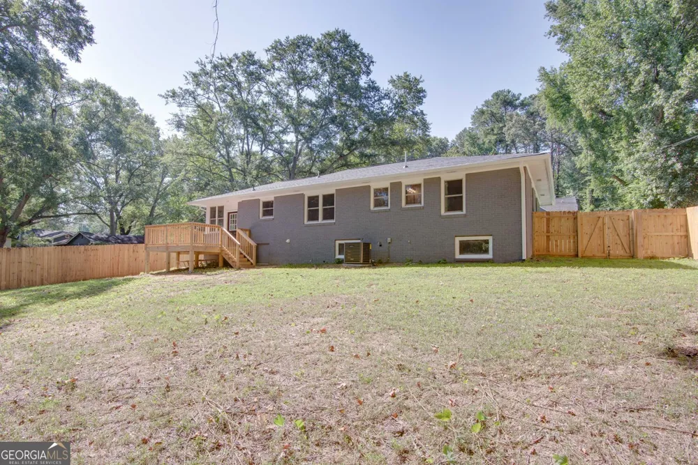 1827 North AVE NW Atlanta, GA 30318