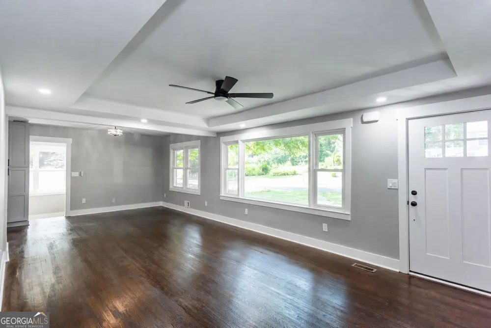 1827 North AVE NW Atlanta, GA 30318