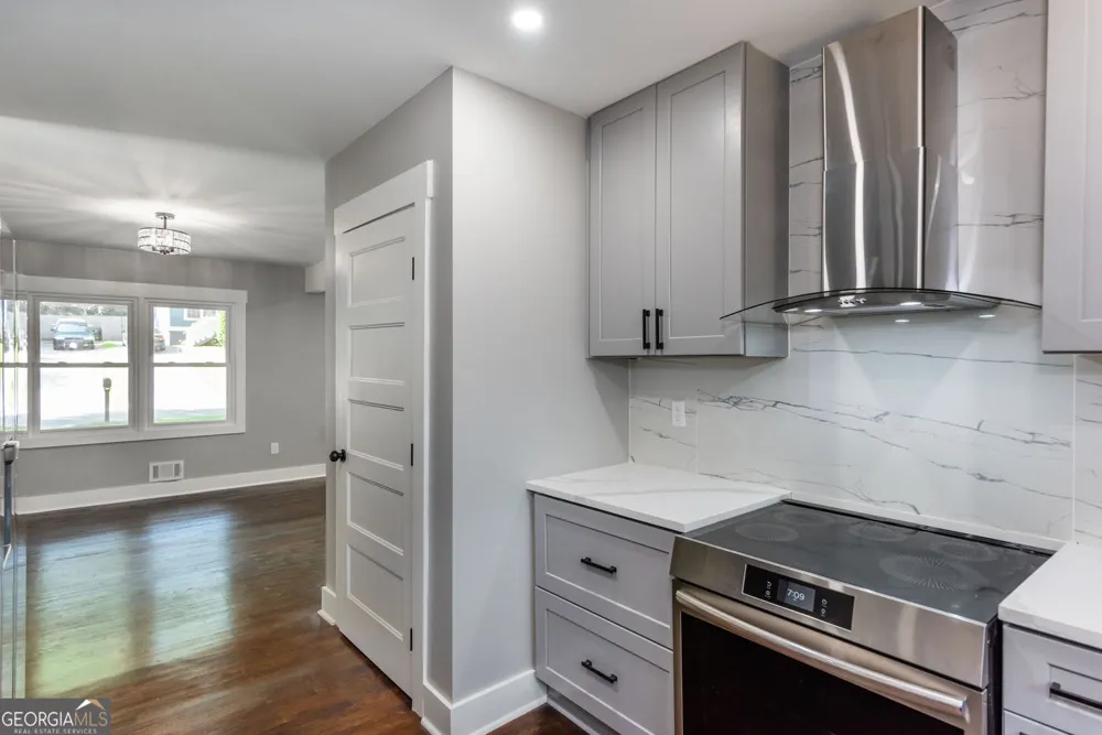 1827 North AVE NW Atlanta, GA 30318