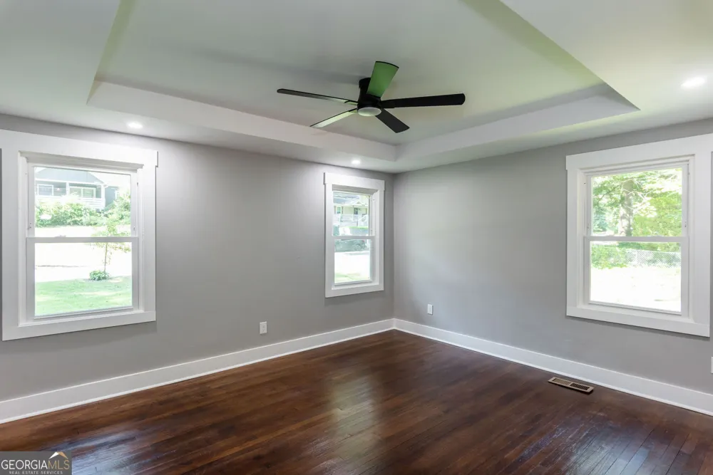 1827 North AVE NW Atlanta, GA 30318